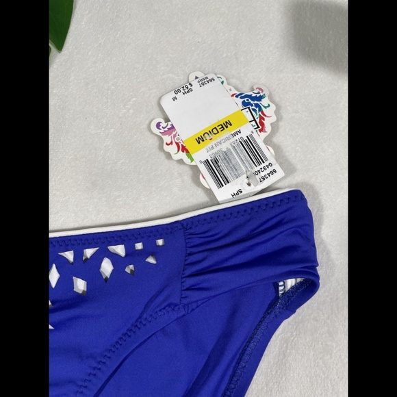 NWT $52 BECCA Laser Cut Out Bikini Bottom in‎ Sapphire [SZ Medium ] - Picture 5 of 12